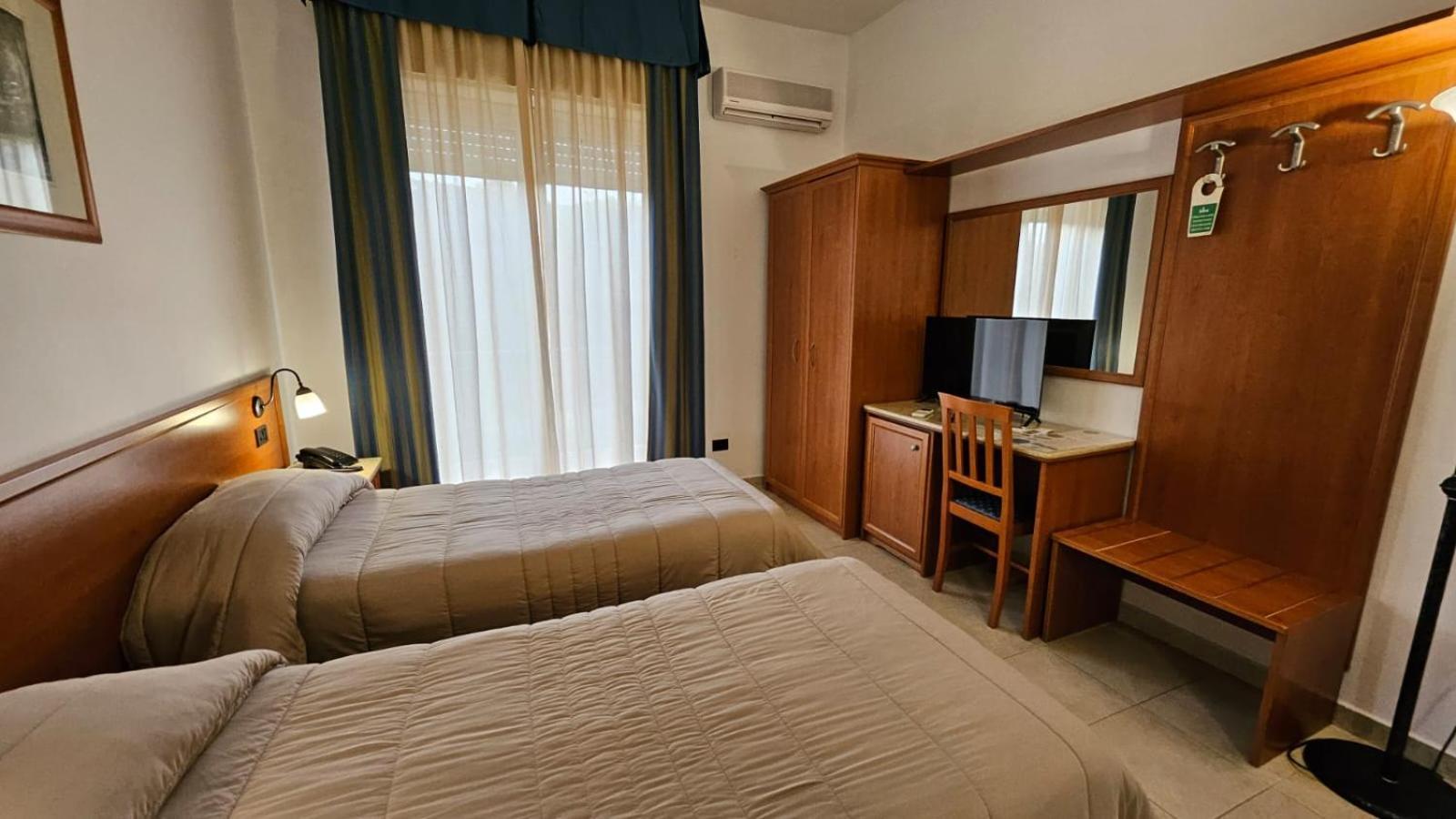 Gh Hotel เปียซซา อาร์เมรีนา ภายนอก รูปภาพ