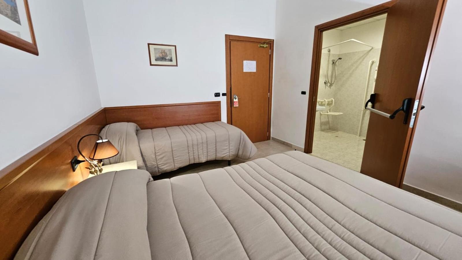 Gh Hotel เปียซซา อาร์เมรีนา ภายนอก รูปภาพ