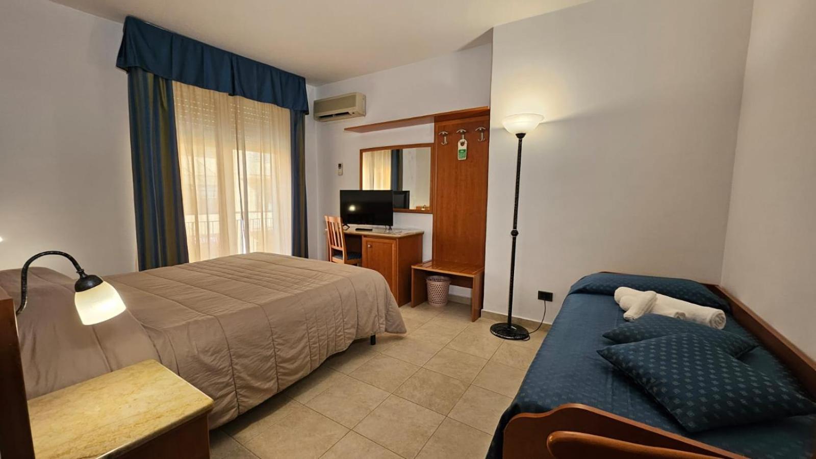 Gh Hotel เปียซซา อาร์เมรีนา ภายนอก รูปภาพ